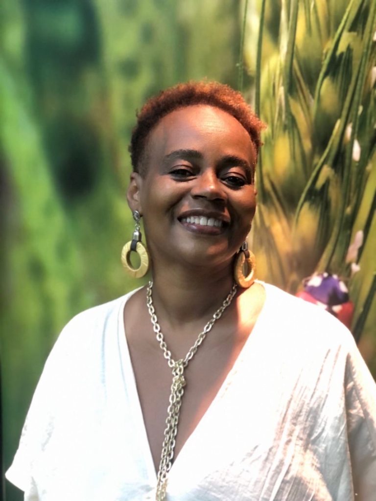 Escritora Eliana Alves Cruz é o destaque, no mês de abril, na Mostra Identidade – S na Literatura