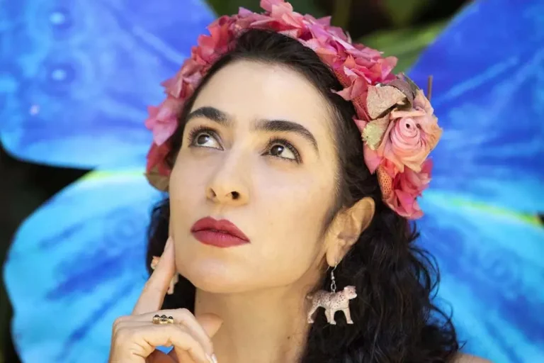 Marisa Monte se apresenta em Ribeirão Preto (SP) no dia 8 de abril pela turnê “Portas”.