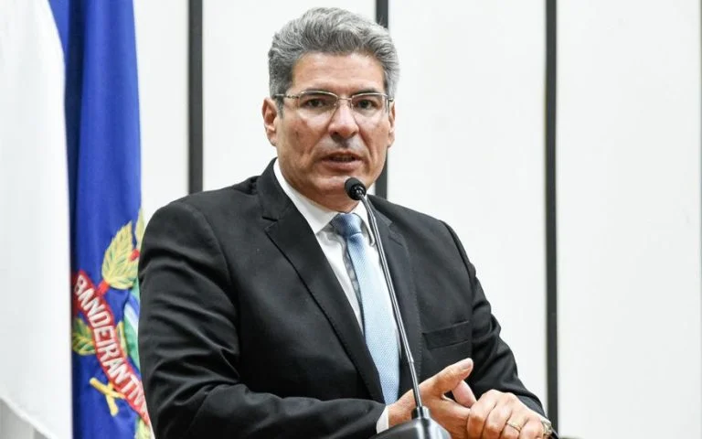 Gasparini deixa PSDB e é o terceiro vereador a fazer troca-troca de legenda