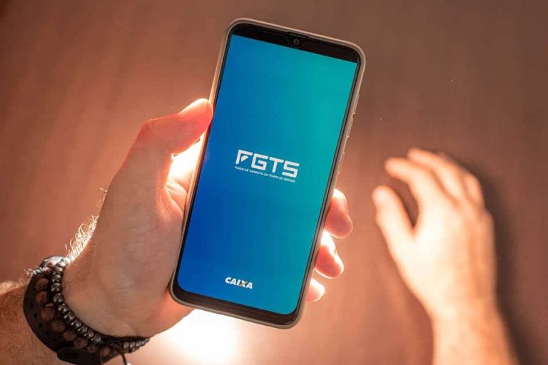 STF suspende julgamento sobre correção do FGTS após pedido de Nunes Marques