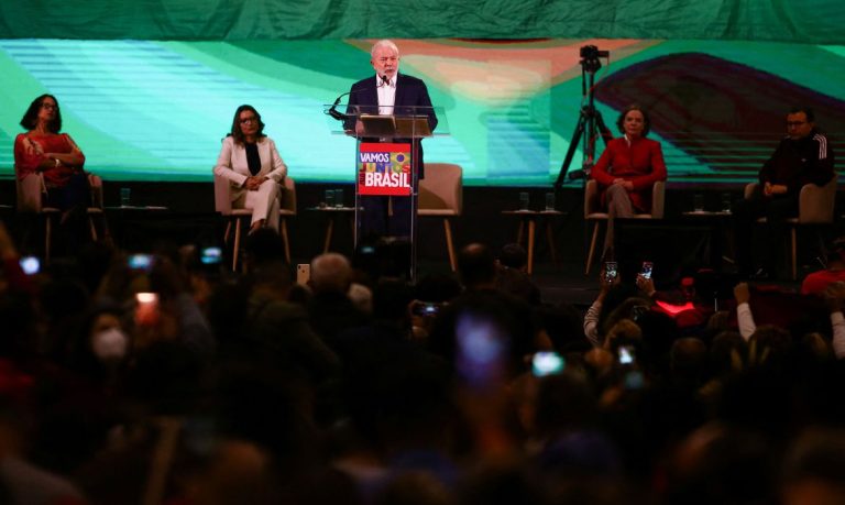 Lula com chuchu: PT lança pré-candidatura de Lula à presidência com Alckmin como vice