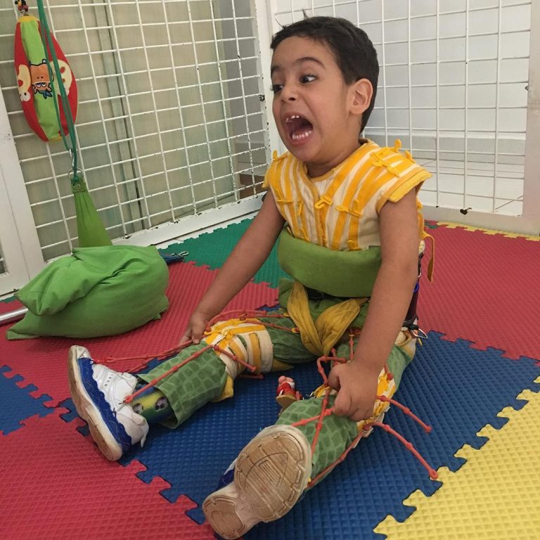 AME | Após enfrentar doença, menino Arthur posta vídeo de passeio em parque de Sertãozinho