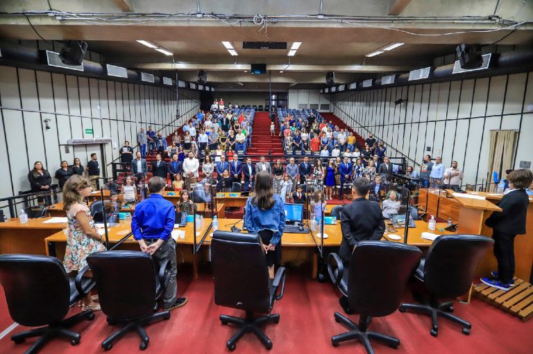 Coclândia | Prefeito, vereadores e secretários tomam posse na Câmara