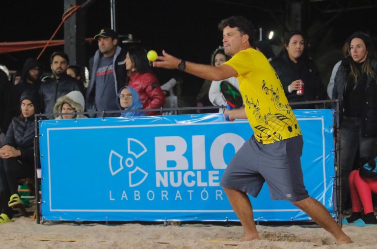 Confira as imagens do primeiro dia do torneio Oscar Calçados de Beach Tenis
