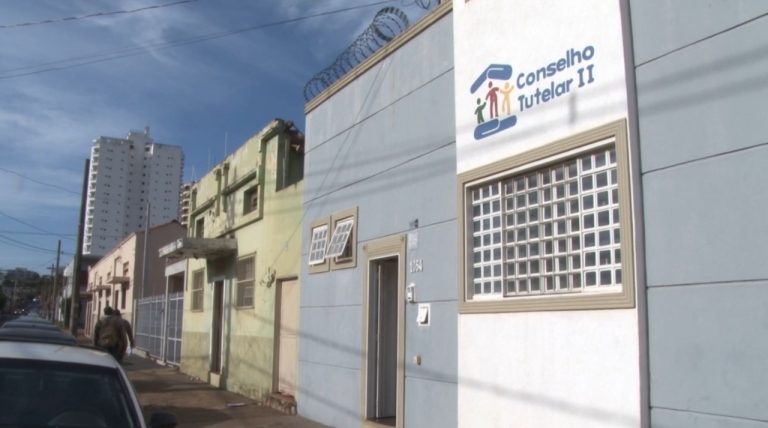 Sequestro em Ribeirão Preto: Pai entra armado em unidade de acolhimento e leva filho de cinco dias