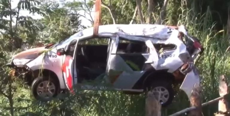 Vídeo | Mulher de PM descobre traição, persegue marido e faz viatura cair em rio em Rincão