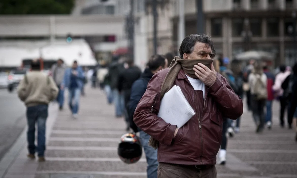 Frio continua na região e máximas podem ficar abaixo de 15°C nesta quarta (8)