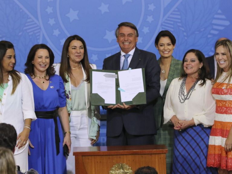 Motorista fica ferido após bater em árvore na zona rural de Ribeirão Preto