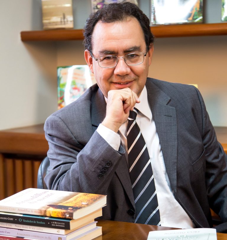 Fatesa realiza live com Augusto Cury e Francisco Mauad Filho