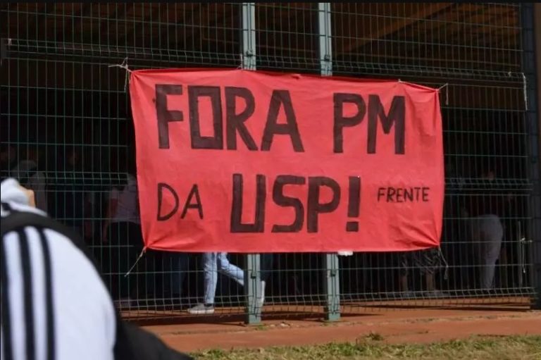 Protestos de alunos da USP Ribeirão têm como alvo a retirada dos PMs do Campus