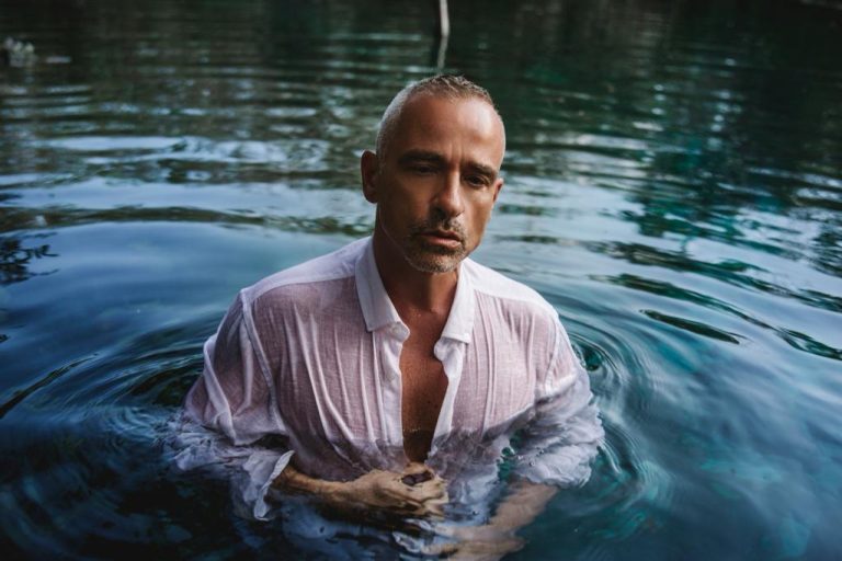 Ribeirão Preto terá show do cantor italiano Eros Ramazzotti