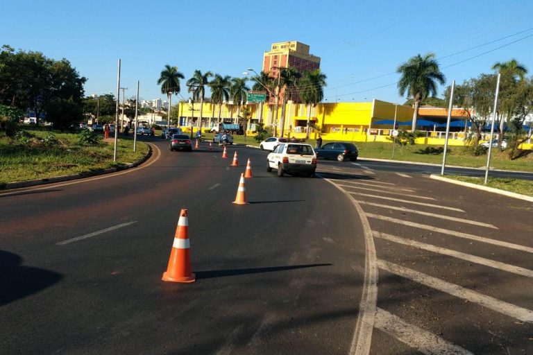 Novo trecho da rotatória Amin Calil foi interditado nesta quarta, dia 8