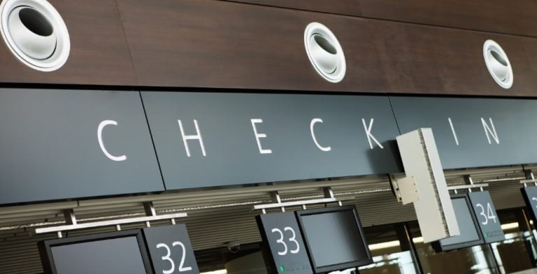 EUA deixam de exigir teste de Covid no pré-embarque em aeroportos