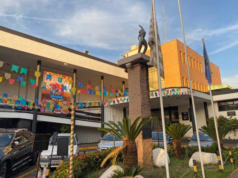 Começa a temporada dos arraiais: Vem aí a festa junina da Recra.