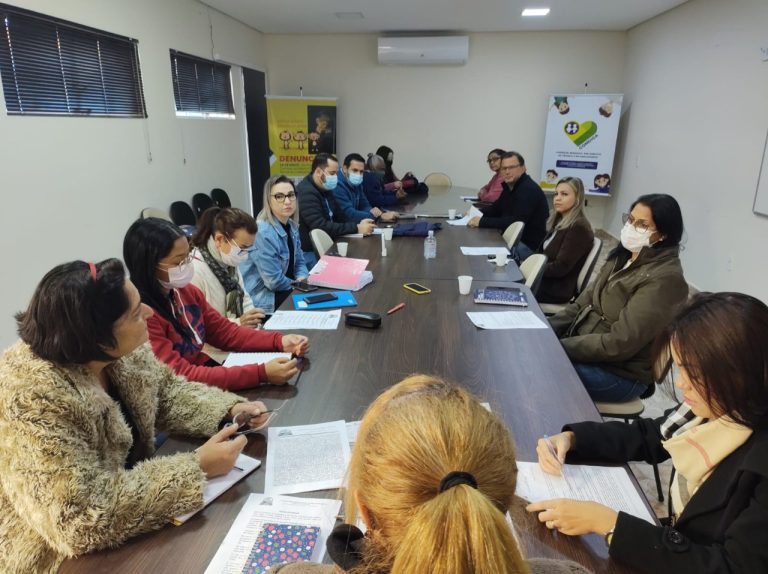 Conselho dos Direitos do Idoso de Araçatuba faz campanha para o combate à violência contra a pessoa idosa