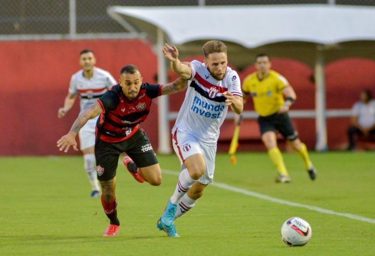 Botafogo vence em Salvador e começa a vislumbrar a classificação para o G8