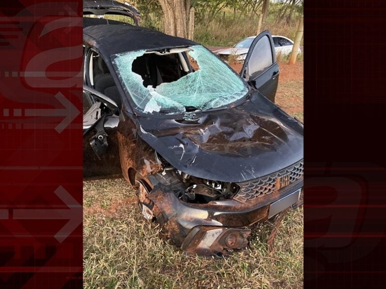 Jovem bate no carro da ex-namorada e é preso por tentativa de homicídio