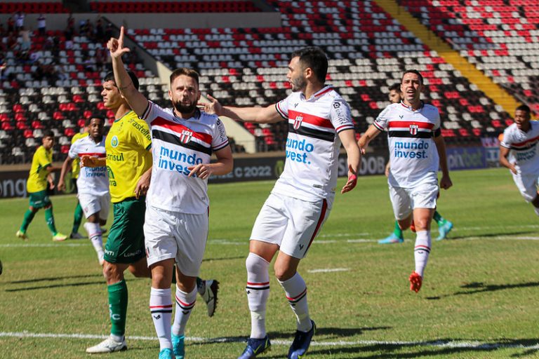 Xuxa decide de novo e Botafogo vence a quarta seguida