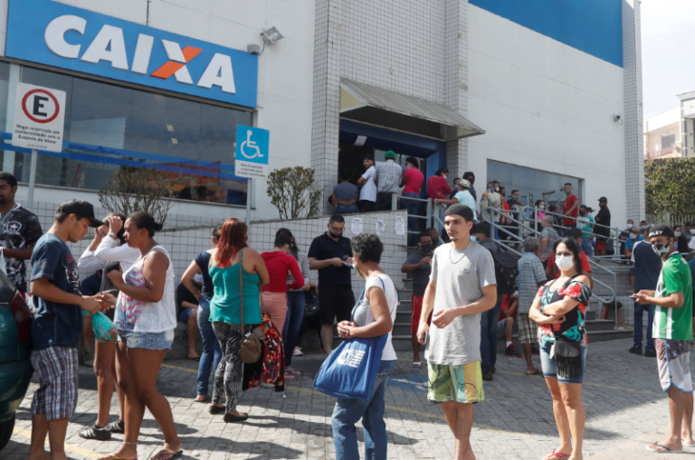 Auxílio Brasil e vale-gás “turbinados” começam a ser pagos em agosto