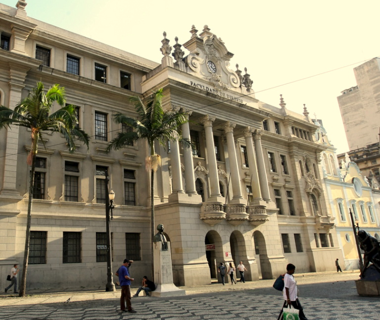 Manifesto da USP a favor da democracia tem apoio da Fiesp e de banqueiros