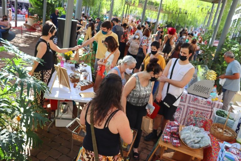 Feira da Fábrica é opção de compras e lazer neste feriado