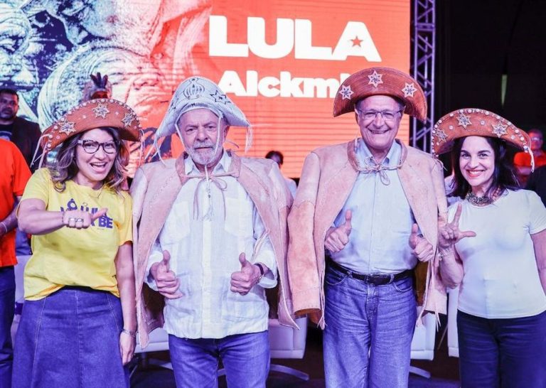 PT aprova em convenção chapa Lula-Alckmin para disputar Palácio do Planalto