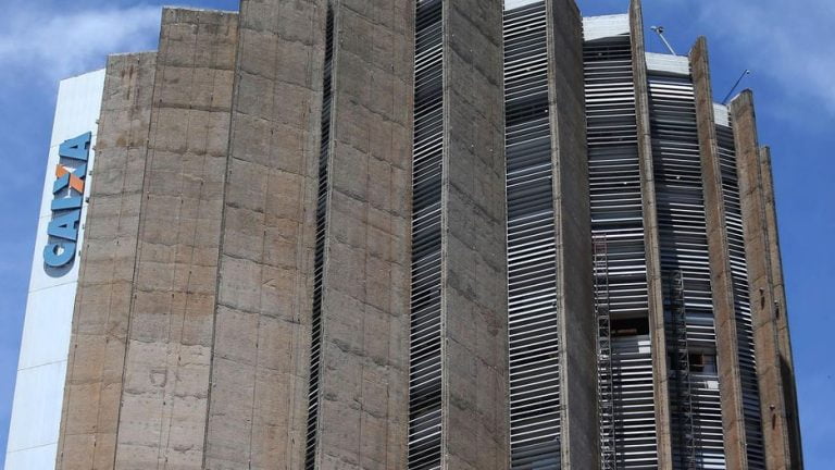 Diretor da Caixa é encontrado morto na sede do banco em Brasília