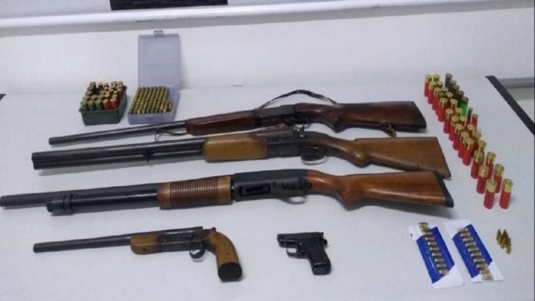 Munição pesada: Polícia apreende armas em posse de empresário