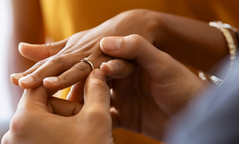 Número de mulheres que adotam o sobrenome do marido cai em mais de 20%