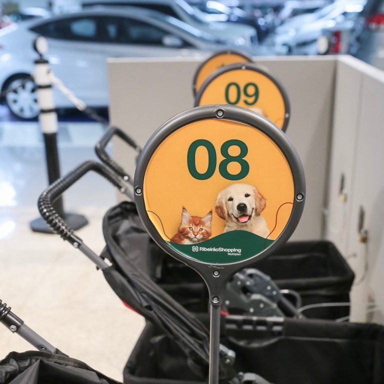 Pet também é filho: Ribeirão Shopping oferece carrinho para os Pets