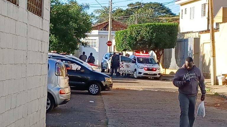 PM aposentado reage e mata suspeito armado com faca no bairro República em Ribeirão Preto