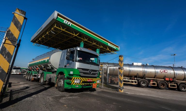Petrobras anuncia nova redução no preço do diesel