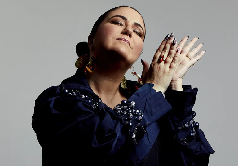 Maria Rita lança EP com seis sons em que expressa a fé no samba e no Candomblé