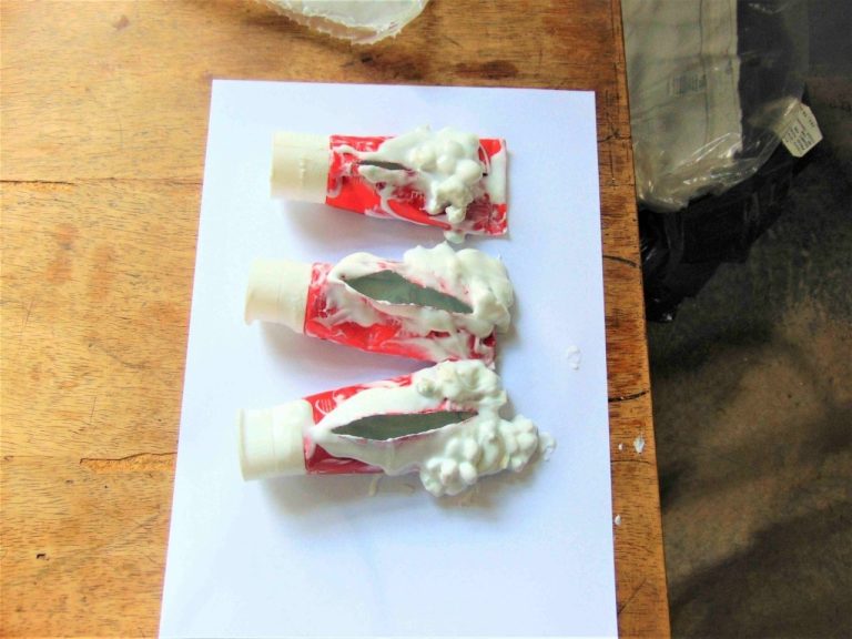 Dentes fortes e rígidos: Detento recebe estimulante sexual camuflado na embalagem de creme dental