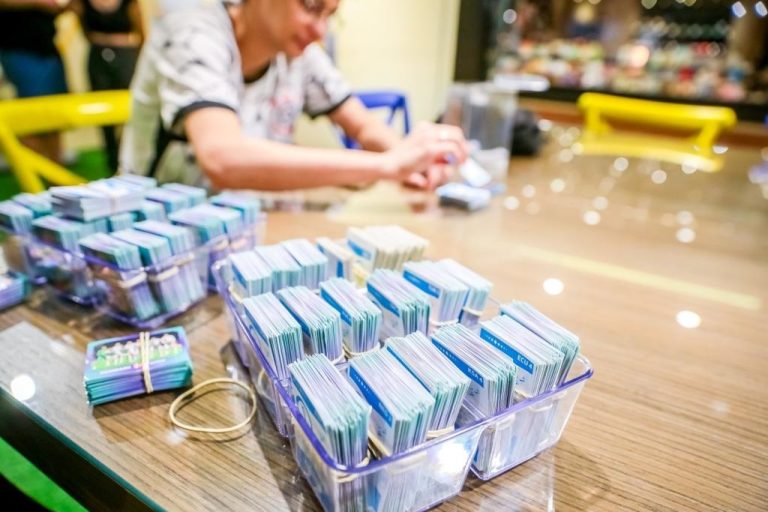 RibeirãoShopping inaugura espaço interativo para troca gratuita de figurinhas da Copa do Mundo 2022