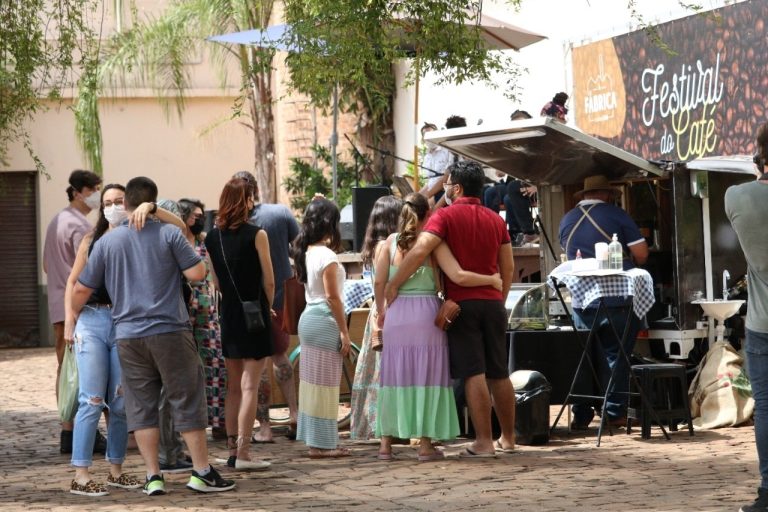 Imperdível: Festival do Café traz expositores, cursos, palestras e apresentações musicais