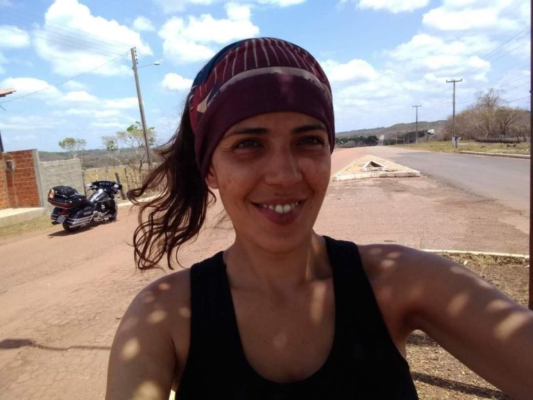 Professora é encontrada morta com sinais de violência em cidade da região