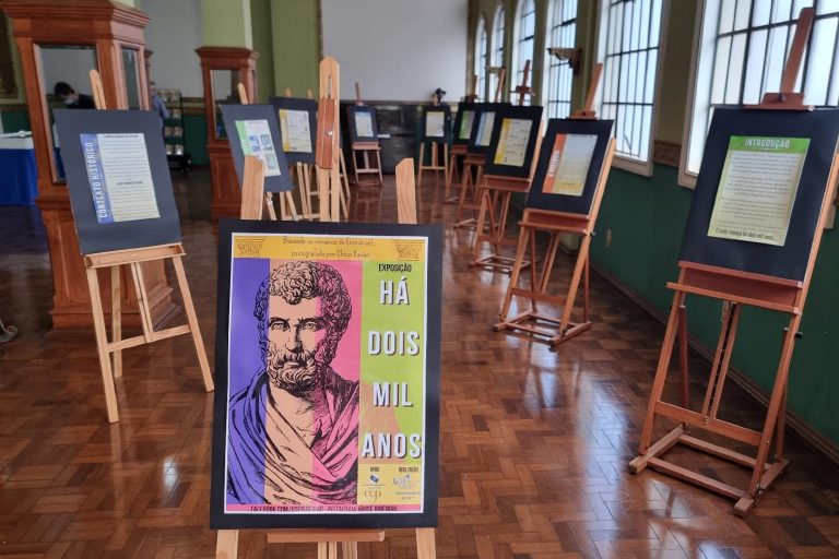 Manuscritos originais de Allan Kardec estão no Centro Cultural Palace