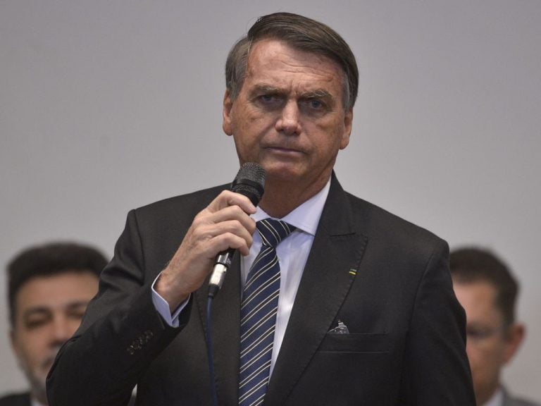 Bolsonaro admite que TSE pode deixá-lo inelegível em 2026 e elogia ‘habilidades políticas’ de Michelle