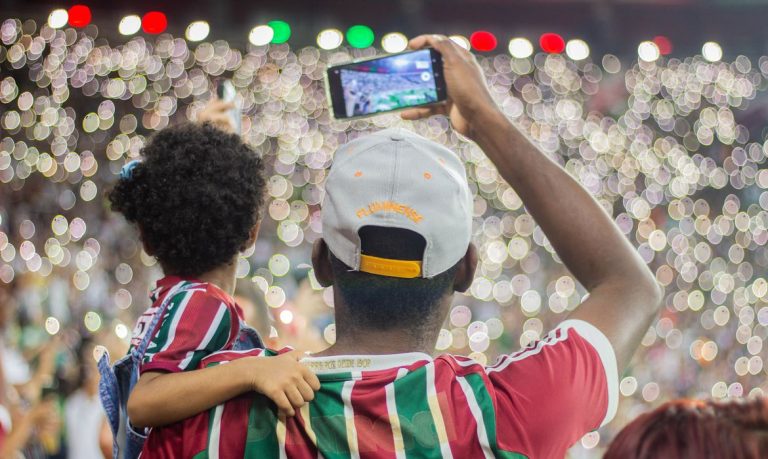 Estamos em outubro. Ano de Copa do Mundo, mas nem tudo é futebol.