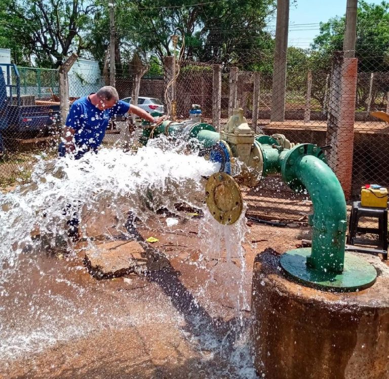 Prefeitura entrega novo poço e promete abastecimento para mais de 50 mil moradores da zona Leste