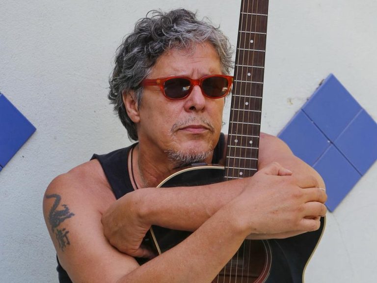 Henan volta a balançar as redes pelo Botafogo; veja o gol de bicicleta