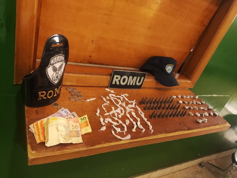 Ao tentar empreender fuga, jovem de 19 anos acaba preso por tráfico de drogas na zona Norte