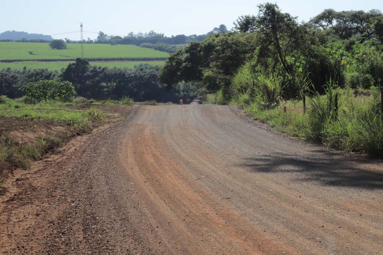 Até que enfim: Prefeitura assina convênio para asfaltar a Estrada do Piripau