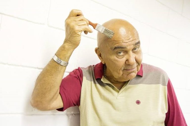 Ator Roberto Guilherme, o Sargento Pincel, morre aos 84 anos