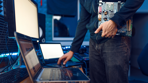 Engenheiro obtém direito a adicional periculosidade por trabalhar próximo a tanques de diesel