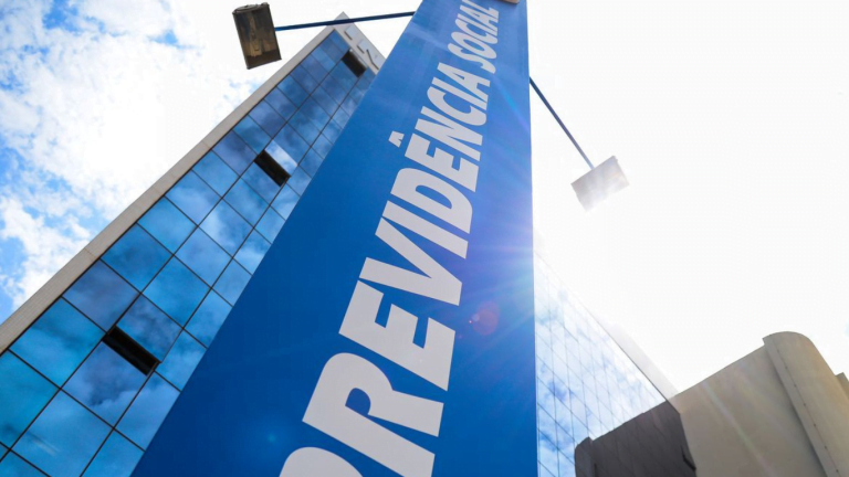 Mais de 37 milhões de pessoas recebem benefício; veja datas divulgados pelo INSS