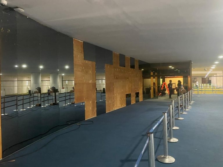 De volta à Praça dos Três Poderes