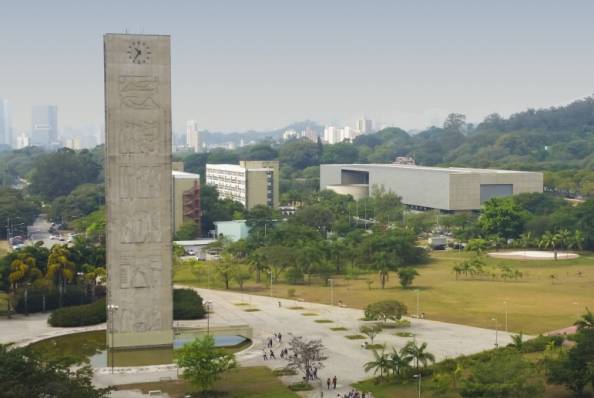 Fuvest termina a primeira fase com abstenção de 8,68%. Prova de matemática foi mais rigorosa. Portal THMais comenta com os professores do SEB Ribeirão