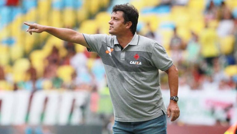 Botafogo anuncia Adilson Batista como novo treinador do Pantera